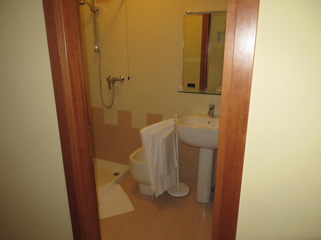 Hotel San Tomio Isola Vicentina Buitenkant foto