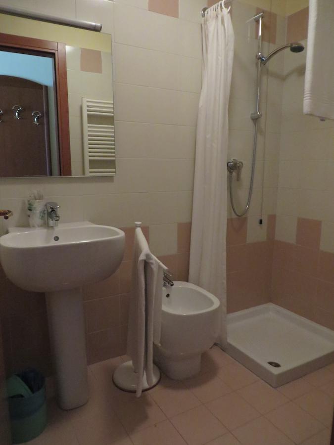 Hotel San Tomio Isola Vicentina Kamer foto